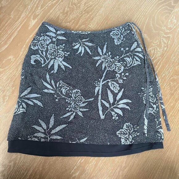 Banana Republic Mini Skirt With - Picture 1 of 4